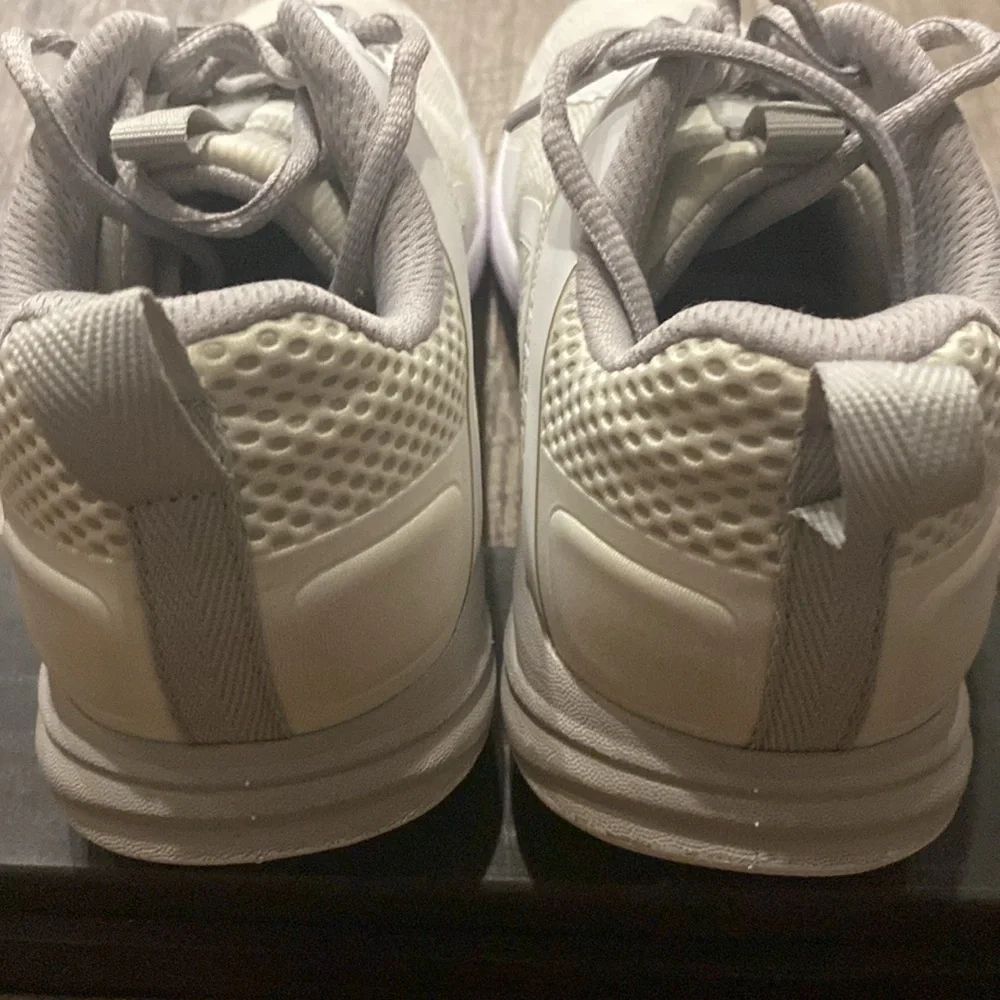 Vionic JoJo Ombré sneakers. Size 7